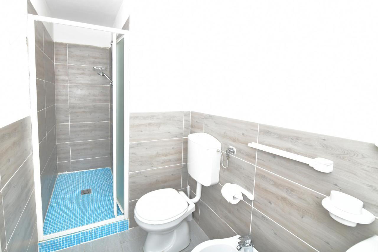 A San Lazzaro Rooms Сан Ладзаро ди Савена Екстериор снимка