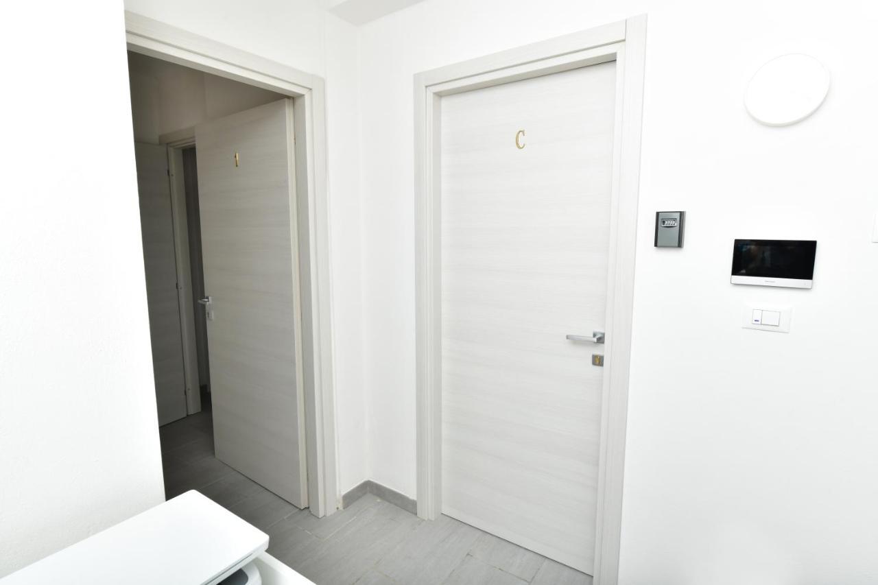 A San Lazzaro Rooms Сан Ладзаро ди Савена Екстериор снимка